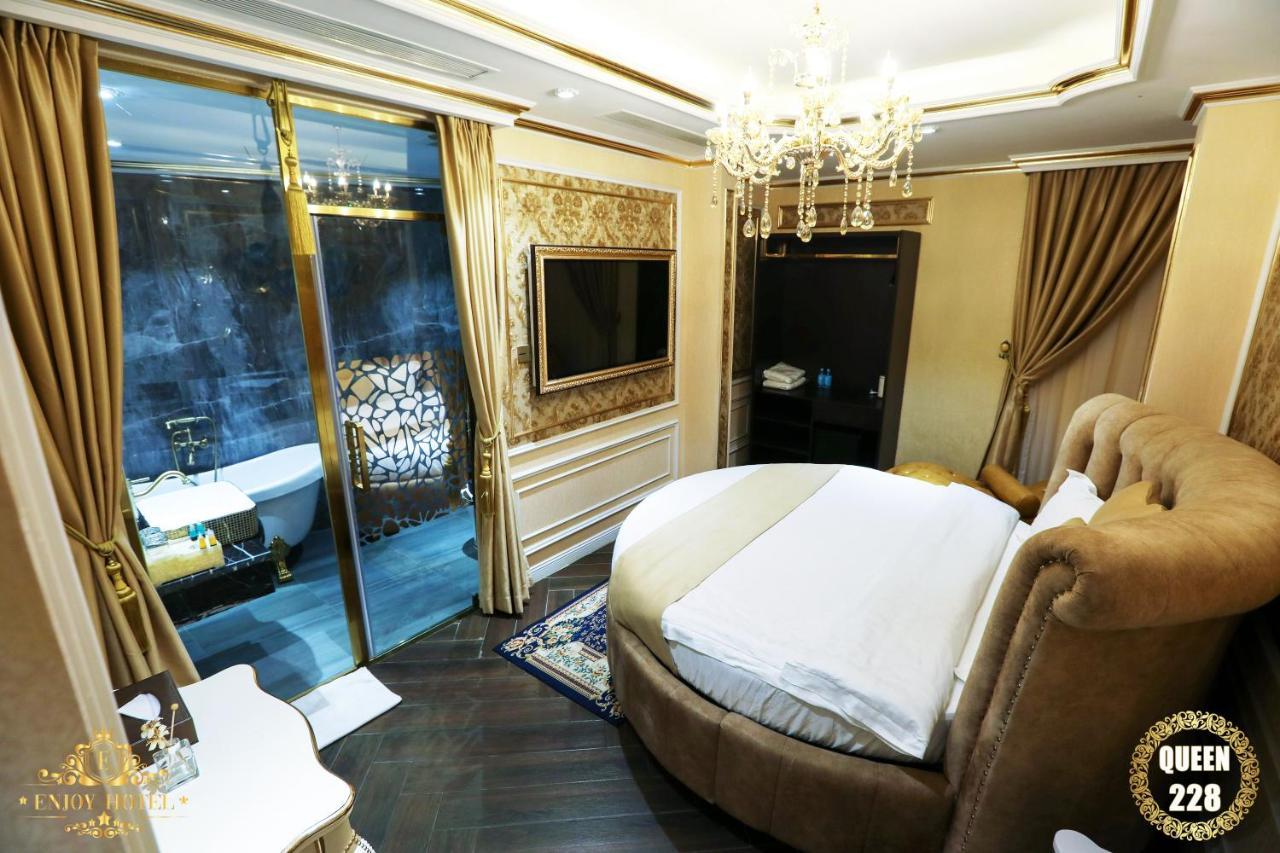 Enjoy Hotel 5A Ho Chi Minh City Exterior photo
