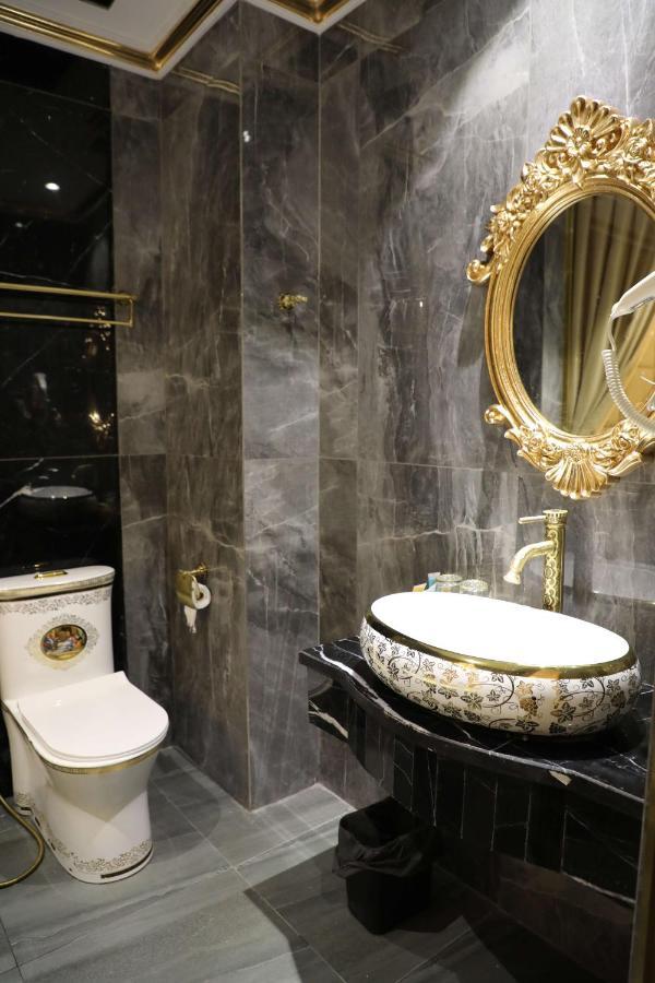 Enjoy Hotel 5A Ho Chi Minh City Exterior photo